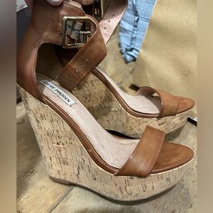 Steve Madden Wedges heels 👠 size 7 1/2